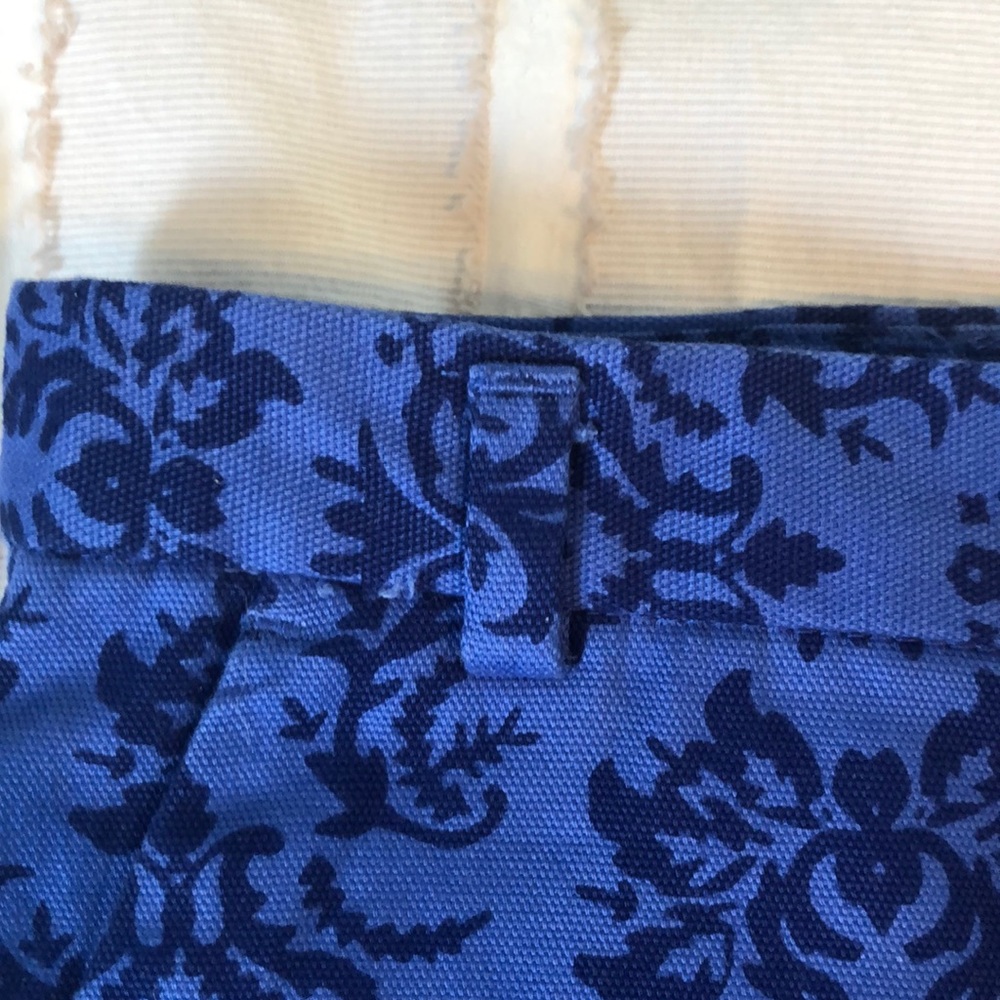 Gap patterned shorts - Picture 3 of 3